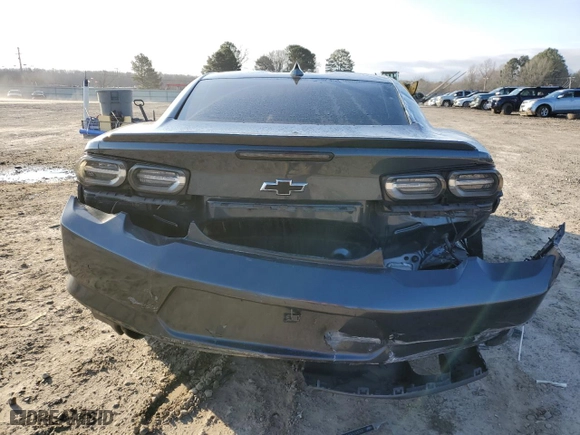 2022 Chevrolet Camaro 1LT with VIN 1G1FB1RX8N0105220, listed as a Copart auction lot 43943365 with 57,705 mi miles and Salvage Title. Bid and sale history available at carsss.com. Image 6.