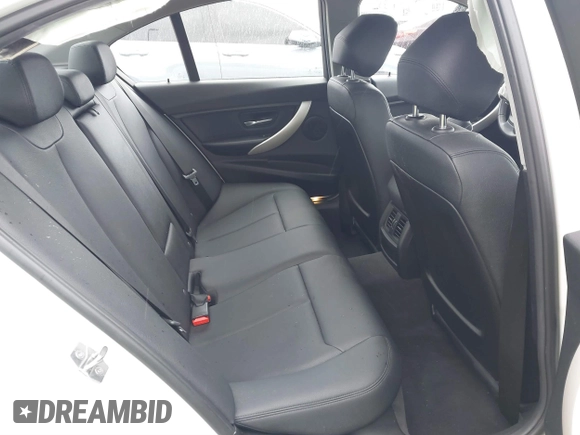 2015 BMW 3 Series 320i with VIN WBA3B1C5XFK137171, listed as a IAAI auction lot 41736278 with 28,673 mi miles. Bid and sale history available at carsss.com. Image 8.