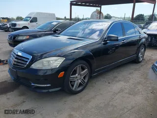 2012 Mercedes-Benz S-Class S 550 with VIN WDDNG7DB3CA465141, listed as a IAAI auction lot 41882056 with 142,110 mi miles. Bid and sale history available at carsss.com. Image 17.