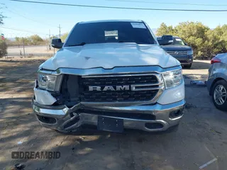 2022 Ram 1500 Big Horn z VIN 1C6RREBT6NN274404, wystawiony jako IAAI lot #42086856 z przebiegiem 66 000 mil mil oraz . Historia ofert i sprzedaży dostępna na DreamBid. Obrazek 13.