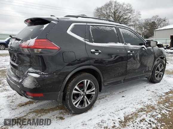 2017 Nissan Rogue SL z VIN 5N1AT2MV9HC798355, wystawiony jako Copart lot #46107415 z przebiegiem 101 683 mil mil oraz Szkoda całkowita • Salvage title. Historia ofert i sprzedaży dostępna na DreamBid. Obrazek 3.