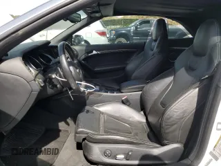 2014 Audi S5 Premium Plus z VIN WAUCGAFH2EN007003, wystawiony jako Copart lot #50761345 z przebiegiem 104 357 mil mil oraz Tytuł czysty. Historia ofert i sprzedaży dostępna na DreamBid. Obrazek 7.