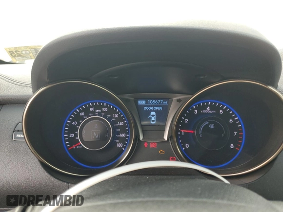 2013 Hyundai Genesis Coupe Track z VIN KMHHU6KJ9DU093661, wystawiony jako Copart lot #53787115 z przebiegiem 105 677 mil mil oraz Szkoda całkowita • Salvage title. Historia ofert i sprzedaży dostępna na DreamBid. Obrazek 9.