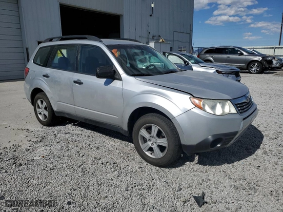 2010 Subaru Forester 2.5X with VIN JF2SH6BC1AH911406, listed as a Copart auction lot 48490635 with 92,162 mi miles and Salvage Title. Bid and sale history available at carsss.com. Image 4.