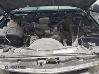 1996 Chevrolet Tahoe z VIN 1GNEK13R4TJ417000, wystawiony jako IAAI lot #41992121 z przebiegiem 166 215 mil mil oraz . Historia ofert i sprzedaży dostępna na DreamBid. Obrazek 10.
