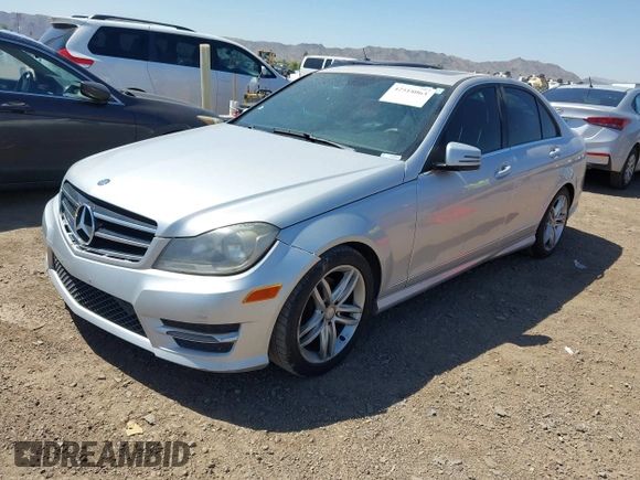 2014 Mercedes-Benz C 250 Sport с VIN WDDGF4HB1EA933861, выставлен на аукционе IAAI как лот 42518063 с пробегом 193 736 миль миль и . История ставок и продаж доступна на DreamBid. Изображение 20.