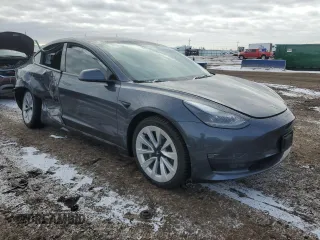 2023 Tesla Model 3 z VIN 5YJ3E1EA5PF453340, wystawiony jako Copart lot #45704835 z przebiegiem 27 114 mil mil oraz Szkoda całkowita • Salvage title. Historia ofert i sprzedaży dostępna na DreamBid. Obrazek 4.