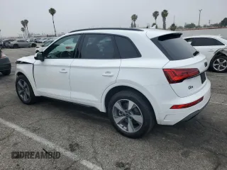 2024 Audi Q5 Premium Plus with VIN WA1BBAFY9R2147404, listed as a Copart auction lot 60261915 with 3,201 mi miles and Salvage title. Bid and sale history available at DreamBid. Image 2.