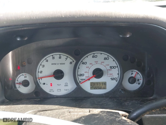2002 Ford Escape XLT Choice with VIN 1FMYU04172KC92145, listed as a IAAI auction lot 42081862 with 225,812 mi miles. Bid and sale history available at carsss.com. Image 7.
