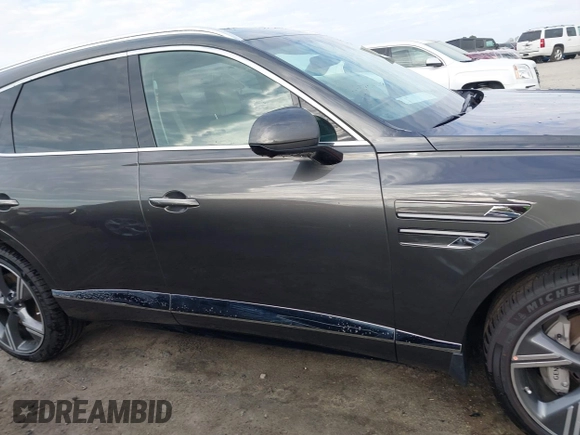 2025 Genesis GV80 z VIN KMUHCESB8SU253890, wystawiony jako IAAI lot #41908410 z przebiegiem 5 617 mil mil oraz . Historia ofert i sprzedaży dostępna na DreamBid. Obrazek 13.