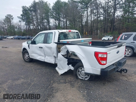 2022 Ford F-150 XL z VIN 1FTEX1CB4NKE64506, wystawiony jako IAAI lot #41408979 z przebiegiem Nie podano mil oraz . Historia ofert i sprzedaży dostępna na DreamBid. Obrazek 6.