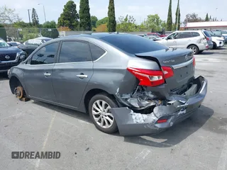 2018 Nissan Sentra SV z VIN 3N1AB7AP9JL643361, wystawiony jako IAAI lot #42082745 z przebiegiem 116 033 mil mil oraz . Historia ofert i sprzedaży dostępna na DreamBid. Obrazek 3.