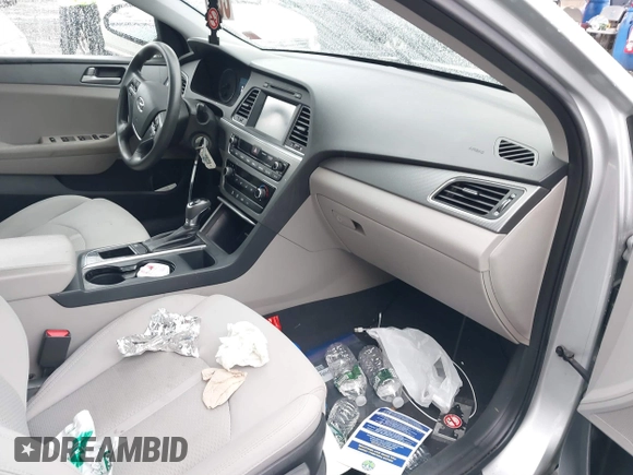 2017 Hyundai Sonata 2.4L with VIN 5NPE24AF0HH586420, listed as a IAAI auction lot 41138272 with 105,590 mi miles and . Bid and sale history available at DreamBid. Image 5.