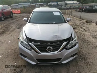 2018 Nissan Altima SR with VIN 1N4AL3AP8JC245501, listed as a IAAI auction lot 42026160 with 114,022 mi miles and . Bid and sale history available at carsss.com. Image 12.