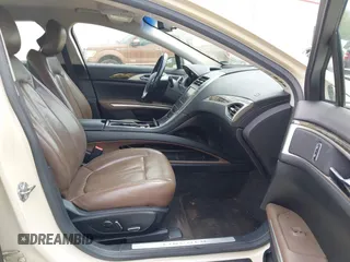 2015 Lincoln MKZ Hybrid with VIN 3LN6L2LU2FR623121, listed as a IAAI auction lot 41970272 with 209,510 mi miles. Bid and sale history available at carsss.com. Image 5.