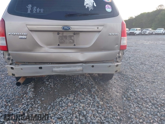 2005 Ford Focus SE with VIN 1FAFP36N15W304216, listed as a IAAI auction lot 41950778 with 241,997 mi miles and . Bid and sale history available at carsss.com. Image 6.