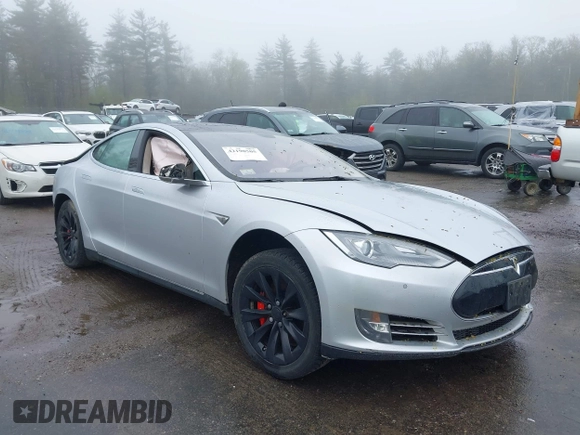 2014 Tesla Model S 60 with VIN 5YJSA1H18EFP30143, listed as a IAAI auction lot 42190505 with Not provided miles and . Bid and sale history available at DreamBid. Image 1.