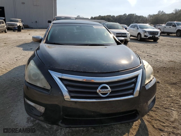 2015 Nissan Altima 2.5 S with VIN 1N4AL3AP0FC410321, listed as a Copart auction lot 43335805 with 257,371 mi miles and Clean Title. Bid and sale history available at carsss.com. Image 5.
