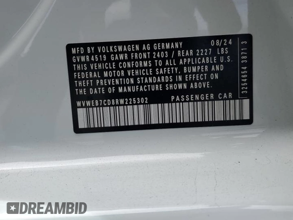2024 Volkswagen Golf z VIN WVWEB7CD8RW225302, wystawiony jako Copart lot #50951895 z przebiegiem 2 768 mil mil oraz Szkoda całkowita • Salvage title. Historia ofert i sprzedaży dostępna na DreamBid. Obrazek 14.