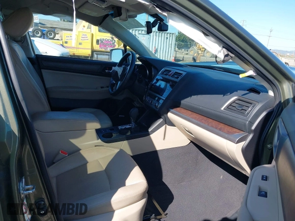 2017 Subaru Outback Limited z VIN 4S4BSANC0H3226752, wystawiony jako IAAI lot #42052600 z przebiegiem 89 900 mil mil oraz . Historia ofert i sprzedaży dostępna na DreamBid. Obrazek 5.