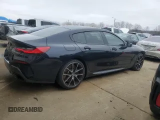 2022 BMW 8 Series M850i z VIN WBAGV8C03NCJ36975, wystawiony jako Copart lot #44008505 z przebiegiem 16 631 mil mil oraz Szkoda całkowita • Salvage title. Historia ofert i sprzedaży dostępna na DreamBid. Obrazek 3.