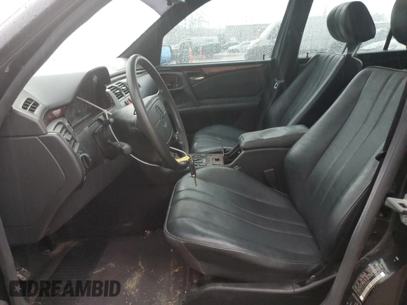 1997 Mercedes-Benz E-Class with VIN WDBJF20F3VA351844, listed as a Copart auction lot 44768675 with 259,549 mi miles and Salvage Title. Bid and sale history available at carsss.com. Image 7.