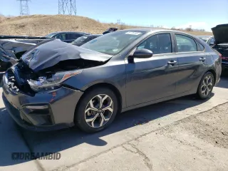 2021 Kia Forte FE z VIN 3KPF24AD0ME361061, wystawiony jako Copart lot #49776185 z przebiegiem 57 163 mil mil oraz Szkoda całkowita • Salvage title. Historia ofert i sprzedaży dostępna na DreamBid. Obrazek 1.