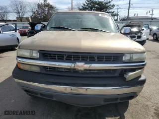 1999 Chevrolet Silverado 1500 LS with VIN 2GCEC19V4X1232083, listed as a Copart auction lot 48967545 with 148,410 mi miles and Salvage Title. Bid and sale history available at carsss.com. Image 5.