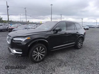 2025 Volvo XC90 Plus with VIN YV4062PE6S1306044, listed as a Copart auction lot 62882545 with 6,696 mi miles and Clean title. Bid and sale history available at DreamBid. Image 1.