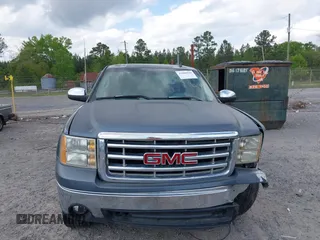 2007 GMC Sierra 1500 SLE1 z VIN 2GTEC13J971571282, wystawiony jako IAAI lot #41980128 z przebiegiem 221 024 mil mil oraz . Historia ofert i sprzedaży dostępna na DreamBid. Obrazek 11.