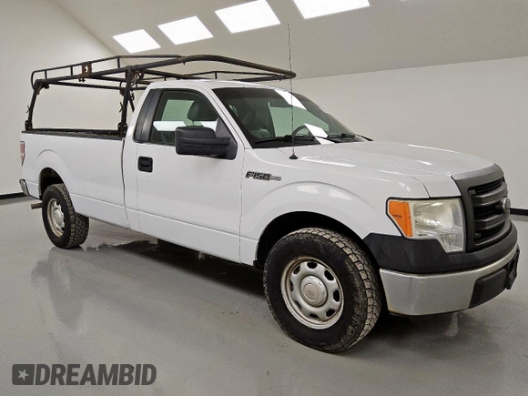 2014 Ford F-150 XL with VIN 1FTMF1CM6EKD44321, listed as a Copart auction lot 61599305 with 331,756 mi miles and Clean title. Bid and sale history available at DreamBid. Image 4.