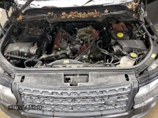 2015 Land Rover Range Rover Autobiography with VIN SALGV2TF7FA233039, listed as a Copart auction lot 84403254 with 113,734 mi miles and Clean title. Bid and sale history available at DreamBid. Image 12.