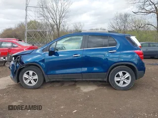 2019 Chevrolet Trax LT z VIN 3GNCJLSB1KL281331, wystawiony jako IAAI lot #41944818 z przebiegiem 119 314 mil mil oraz . Historia ofert i sprzedaży dostępna na DreamBid. Obrazek 14.