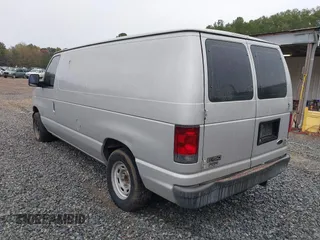 2005 Ford Econoline Cargo with VIN 1FTRE14W85HA67080, listed as a IAAI auction lot 40910996 with 599,247 mi miles. Bid and sale history available at carsss.com. Image 3.