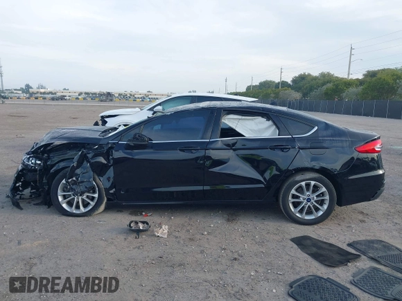 2019 Ford Fusion SE with VIN 3FA6P0HD8KR203627, listed as a IAAI auction lot 41868827 with 78,179 mi miles. Bid and sale history available at carsss.com. Image 14.