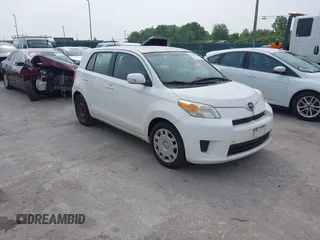 2010 Scion xD z VIN JTKKU4B47A1004376, wystawiony jako IAAI lot #42440985 z przebiegiem 134 860 mil mil oraz . Historia ofert i sprzedaży dostępna na DreamBid. Obrazek 1.