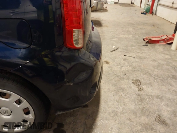 2015 Scion xB with VIN JTLZE4FE7FJ071481, listed as a IAAI auction lot 41520058 with 175,714 mi miles. Bid and sale history available at carsss.com. Image 18.