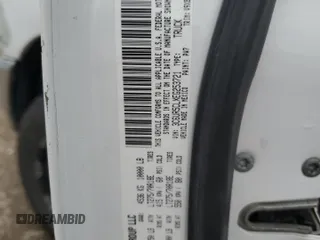 2014 Ram 2500 Tradesman z VIN 3C6UR5CLXEG253721, wystawiony jako Copart lot #51268065 z przebiegiem 157 904 mil mil oraz Szkoda całkowita • Salvage title. Historia ofert i sprzedaży dostępna na DreamBid. Obrazek 12.