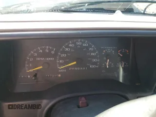 1997 GMC Sierra 1500 SL with VIN 1GTEC14WXVZ505001, listed as a Copart auction lot 53973435 with 217,305 mi miles and Non Repairable. Bid and sale history available at DreamBid. Image 9.