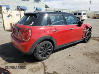 2021 MINI Hardtop 4 Door Oxford Edition z VIN WMWXU7C07M2N56224, wystawiony jako Copart lot #53171855 z przebiegiem 68 440 mil mil oraz Szkoda całkowita • Salvage title. Historia ofert i sprzedaży dostępna na DreamBid. Obrazek 3.