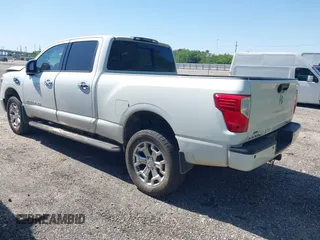 2018 Nissan Titan XD SV with VIN 1N6BA1F46JN526690, listed as a IAAI auction lot 41989215 with 129,626 mi miles. Bid and sale history available at carsss.com. Image 3.