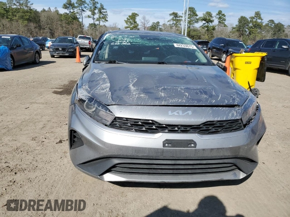 2023 Kia Forte LXS with VIN 3KPF24AD8PE622862, listed as a Copart auction lot 44233675 with 33,719 mi miles and Salvage Title. Bid and sale history available at carsss.com. Image 5.