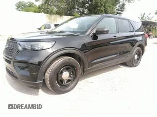 2021 Ford Police Interceptor Utility z VIN 1FM5K8AB6MGB46944, wystawiony jako IAAI lot #42265552 z przebiegiem 100 869 mil mil oraz . Historia ofert i sprzedaży dostępna na DreamBid. Obrazek 2.