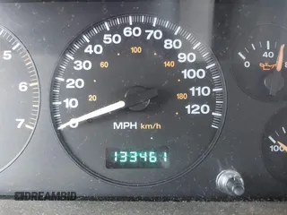 1999 Jeep Grand Cherokee Laredo с VIN 1J4G258S5XC543617, выставлен на аукционе IAAI как лот 39937200 с пробегом 133 461 миль миль и . История ставок и продаж доступна на DreamBid. Изображение 7.
