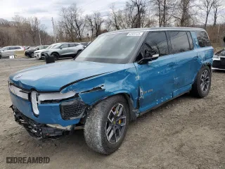 2022 Rivian R1S Launch Edition with VIN 7PDSGABL7NN003157, listed as a Copart auction lot 52926125 with 0 mi miles and Non Repairable. Bid and sale history available at carsss.com. Image 1.
