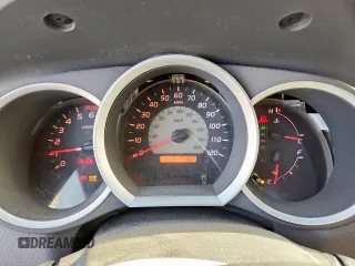 2005 Toyota Tacoma PreRunner z VIN 3TMKU72N85M003408, wystawiony jako Copart lot #57670935 z przebiegiem 247 189 mil mil oraz Szkoda całkowita • Salvage title. Historia ofert i sprzedaży dostępna na DreamBid. Obrazek 9.