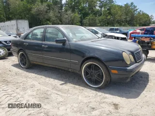 1996 Mercedes-Benz E 320 with VIN WDBJF55F5TJ003597, listed as a Copart auction lot 55982925 with Not Provided miles and Clean Title. Bid and sale history available at DreamBid. Image 4.