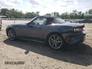 2017 FIAT 124 Spider Elaborazione Abarth z VIN JC1NFAEK7H0105552, wystawiony jako Copart lot #56194464 z przebiegiem 64 001 mil mil oraz Szkody całkowita. Historia ofert i sprzedaży dostępna na DreamBid. Obrazek 2.