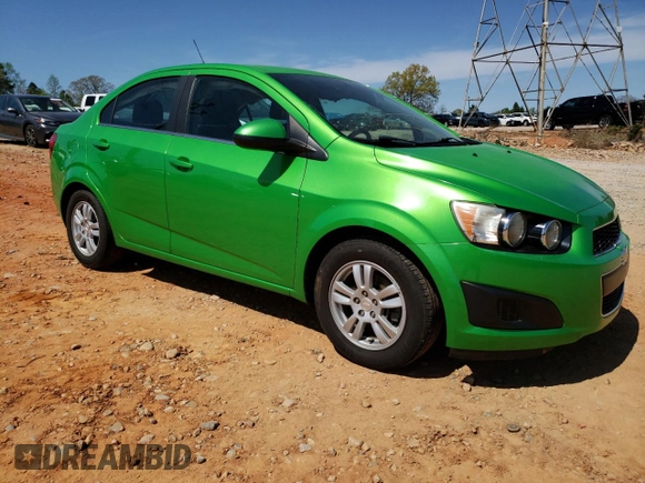 2015 Chevrolet Sonic LT z VIN 1G1JC5SH2F4140315, wystawiony jako Copart lot #51360925 z przebiegiem 54 054 mil mil oraz Szkoda całkowita • Salvage title. Historia ofert i sprzedaży dostępna na DreamBid. Obrazek 4.