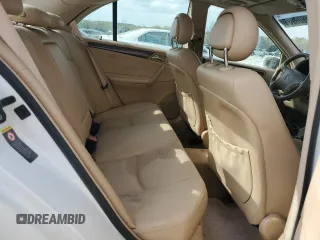 2001 Mercedes-Benz C 230/260/280/320 z VIN WDBRF61J51F078805, wystawiony jako Copart lot #51609285 z przebiegiem 223 663 mil mil oraz Szkoda całkowita • Salvage title. Historia ofert i sprzedaży dostępna na DreamBid. Obrazek 11.